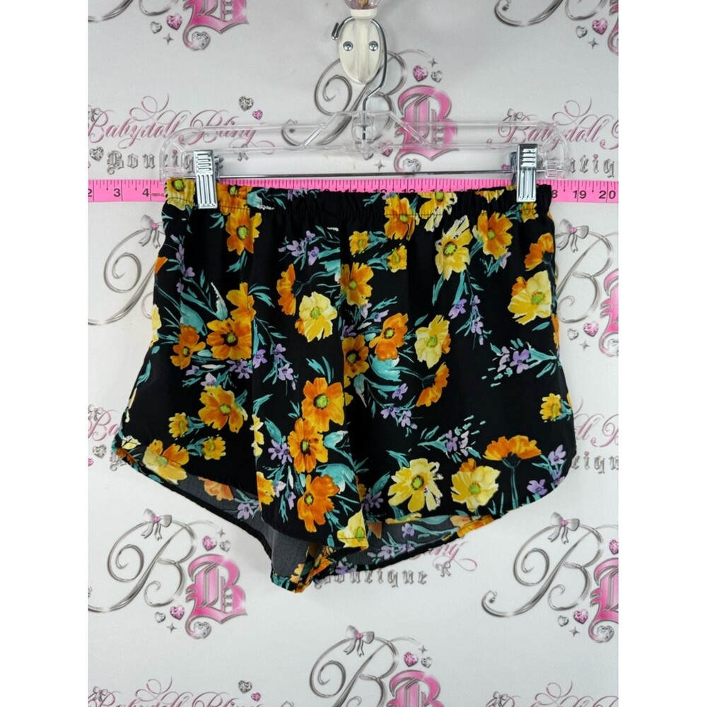U2B shorts flowers Black Floral Elastic-Waist Shorts - Yellow Floral